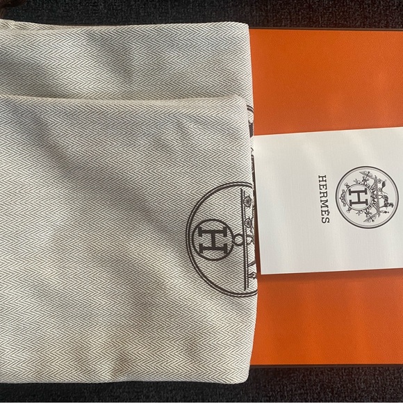 Hermes Oran Sandals - Picture 5 of 7